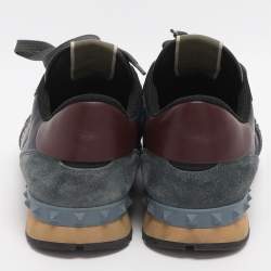 مملوكة مسبقًا حذاء رياضي فالنتينو روك رنر قماش مموه أزرق وزلك مقاس 41