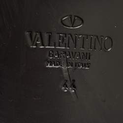 مملوكة مسبقًا حذاء ديربي فالنت�ينو جلد أسود مرصع مقاس 43