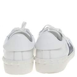 مملوكة مسبقًا حذاء رياضي فالنتينو جلد أبيض وأزرق كحلي عنق منخفض مقاس 45