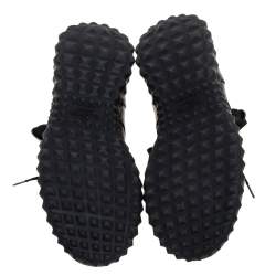 Pre Owned حذاء رياضي فالنتينو بودي تيك جلد أسود ساتان عنق منخفض مقاس 43