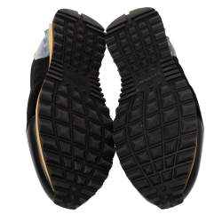 Pre Owned حذاء رياضي فالنتينو روك رانر برقبة منخفضة سويدي وشبك أسود مقاس 39