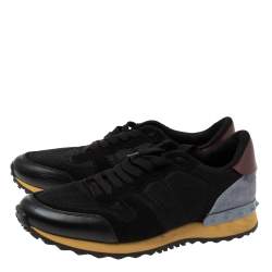 Pre Owned حذاء رياضي فالنتينو روك رانر برقبة منخفضة سويدي وشبك أسود مقاس 39