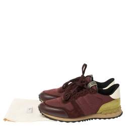 Pre Owned حذاء رياضي فالنتينو "روكرونر" بطراز منخفض من أعلى جلد و سويدي و كانفاس كاموفلاج أزرق و أخضر مقاس 43 