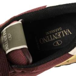 Pre Owned حذاء رياضي فالنتينو "روكرونر" بطراز منخفض من أعلى جلد و سويدي و كانفاس كاموفلاج أزرق و أخضر مقاس 43 