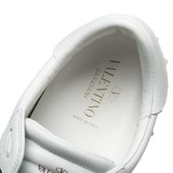 Pre Owned حذاء رياضي فالنتينو روكستد جلد أبيض وأسود منخفض من أعلى مقاس 45