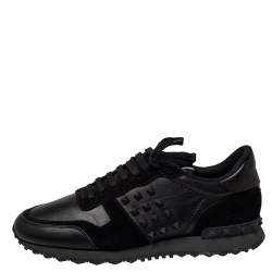 مملوكة مسبقًا حذاء رياضي فالنتينو روكستد سويدي وجلد أسود عنق منخفض مقاس 43