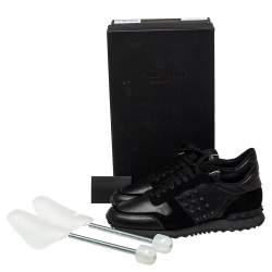 مملوكة مسبقًا حذاء رياضي فالنتينو روكستد سويدي وجلد أسود عنق منخفض مقاس 43