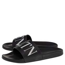 Pre Owned Valentino Black/White Rubber VLTN Flat Slides Size 42