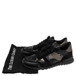 Pre Owned حذاء رياضى مفتوح فالنتينو نايلون وسويدي كاموفلاد أسود وأزرق داكن مقاس 42.5