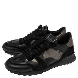 Pre Owned حذاء رياضى مفتوح فالنتينو نايلون وسويدي كاموفلاد أسود وأزرق داكن مقاس 42.5