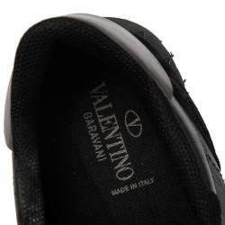 Pre Owned حذاء رياضى مفتوح فالنتينو نايلون وسويدي كاموفلاد أسود وأزرق داكن مقاس 42.5