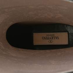 Pre Owned حذاء بوت مطر فالنتينو مطاط مطبوع دانتيل مقاس 38