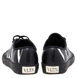 Pre Owned حذاء رياضي فالنتينو جلد أسود مزين شعار الماركة ڨي أل تي إن مقاس 41