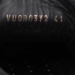 Pre Owned حذاء رياضي فالنتينو جلد أسود مزين شعار الماركة ڨي أل تي إن مقاس 41