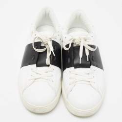 Pre Owned حذاء رياضي فالنتينو جلد أسود/ أبيض مرصع برباط مقاس 43