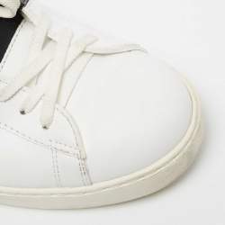 Pre Owned حذاء رياضي فالنتينو جلد أسود/ أبيض مرصع بربا ط مقاس 43