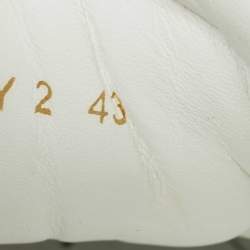 Pre Owned حذاء رياضي فالنتينو جلد أسود/ أبيض مرصع برباط مقاس 43