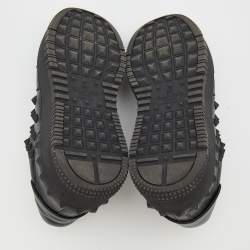 مملوكة مسبقًا Valentino Black Leather Rockstud Low Top Sneakers Size 43