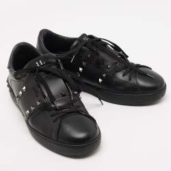 Pre Owned Valentino Black Leather Rockstud Low Top Sneakers Size 44