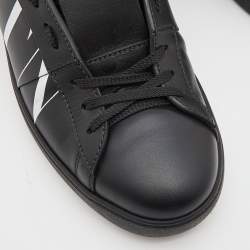 مملوكة مسبقًا Valentino Black/White Leather VLTN Rockstud Low Top Sneakers Size 42
