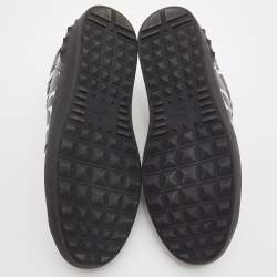 مملوكة مسبقًا Valentino Black/White Leather VLTN Rockstud Low Top Sneakers Size 42