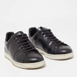 Pre Owned Valentino Black Leather V Logo Low Top Sneakers Size 42