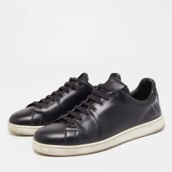 Pre Owned Valentino Black Leather V Logo Low Top Sneakers Size 42
