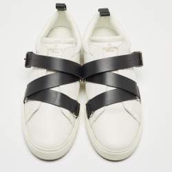 Pre Owned Valentino White/Black Leather Buckle Strap Rockstud Sneakers Size 43