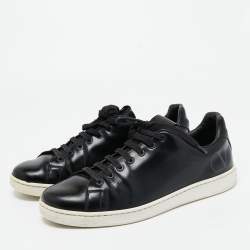 Pre Owned Valentino Black Leather VLogo Low Top Sneakers Size 42.5 