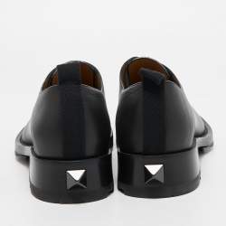Pre Owned Valentino Black Leather Roman Stud Derby Size 42 