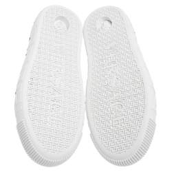 Pre Owned حذاء رياضي فيرساتشي جلد أبيض بعنق منخفض مقاس 42.5