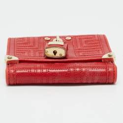 Pre Owned Versace Red Quilted Leather Lock Trifold Wallet