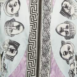 Pre Owned جاكيت فيرساتشي نايلون أزرق مطبوع بسحاب أمامي مقاس أربعة كبير جداً جداً ( 4 اكس لارج )