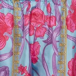 مملوكة مسبقًا فرزاتشي شورت حرير مطرز بطبعة زهور زرقاء بحجم صغير