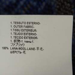 مملوكة مسبقًا سويتر فيرساتشي أزرق حياكة صوف بطباعة إنتارسيا برقبة مرتفعة مقاس كبير جداً - إكس لارج