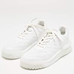 مملوكة مسبقًا Versace White Leather Greca Odissea Sneakers Size 46