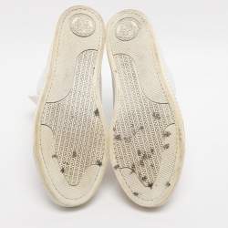 مملوكة مسبقًا حذاء رياضي فيرساتشي ميدوسا جلد أبيض بعنق طويل مقاس 42