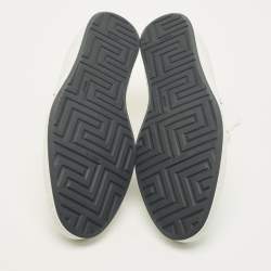 مملوكة مسبقًا Versace Size 43 White/Beige Patent Leather and Quilted Leather Logo Lace Up Sneakers