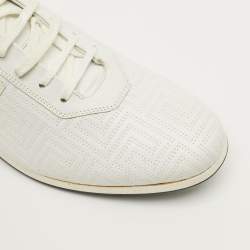 مملوكة مسبقًا Versace Size 43 White/Beige Patent Leather and Quilted Leather Logo Lace Up Sneakers