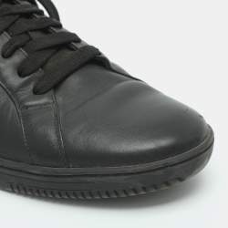 Pre Owned Versace Medusa Size 42 Black Leather Low Top Sneakers