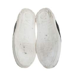 مملوكة مسبقًا حذاء رياضي فيرساتشي سليب أون جلد منقوش Greek Key أسود مقاس 44