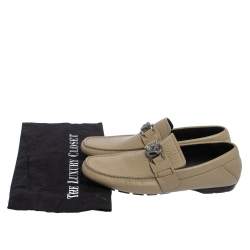 Pre Owned Versace Beige Leather Medusa Embellished Slip On Loafers Size 40