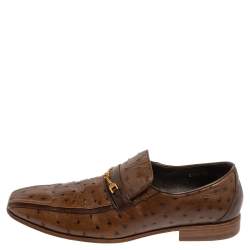 Pre Owned Versace Brown Ostrich Leather Medusa Chain Detail Loafers Size 43