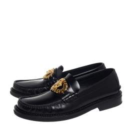 Pre Owned حذاء لوفرز سليب أون فيرساتشي سلسلة مادوسا جلد أسود مقاس 42.5