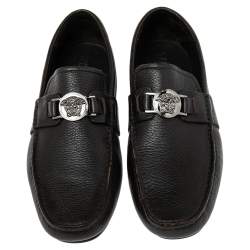 مملوكة مسبقًا Versace Dark Brown Leather Medusa Embellished Slip On Loafers 41.5