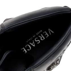 Pre Owned حذاء رياضي فيرساتشي مرتفع من أعلى مداليون جلد أسود مقاس 44