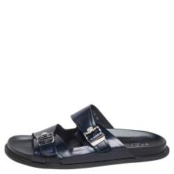 Pre Owned صندل سلايد فيرساتشي جلد أزرق داكن إبزيم مزدوج سير مقاس 44 