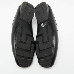 Pre Owned حذاء لوفرز فيرساتشي دريفر جلد نقشة السحلية أسود مقاس 43