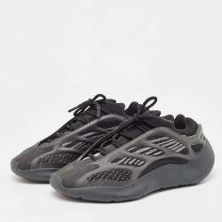 Pre Owned Yeezy x Adidas Black Mesh Yeezy 700 V3 Alvah Sneakers Size 40 2/3