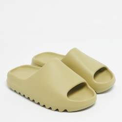 Pre Owned Yeezy x Adidas Light Green Rubber Resin Slides Size 43